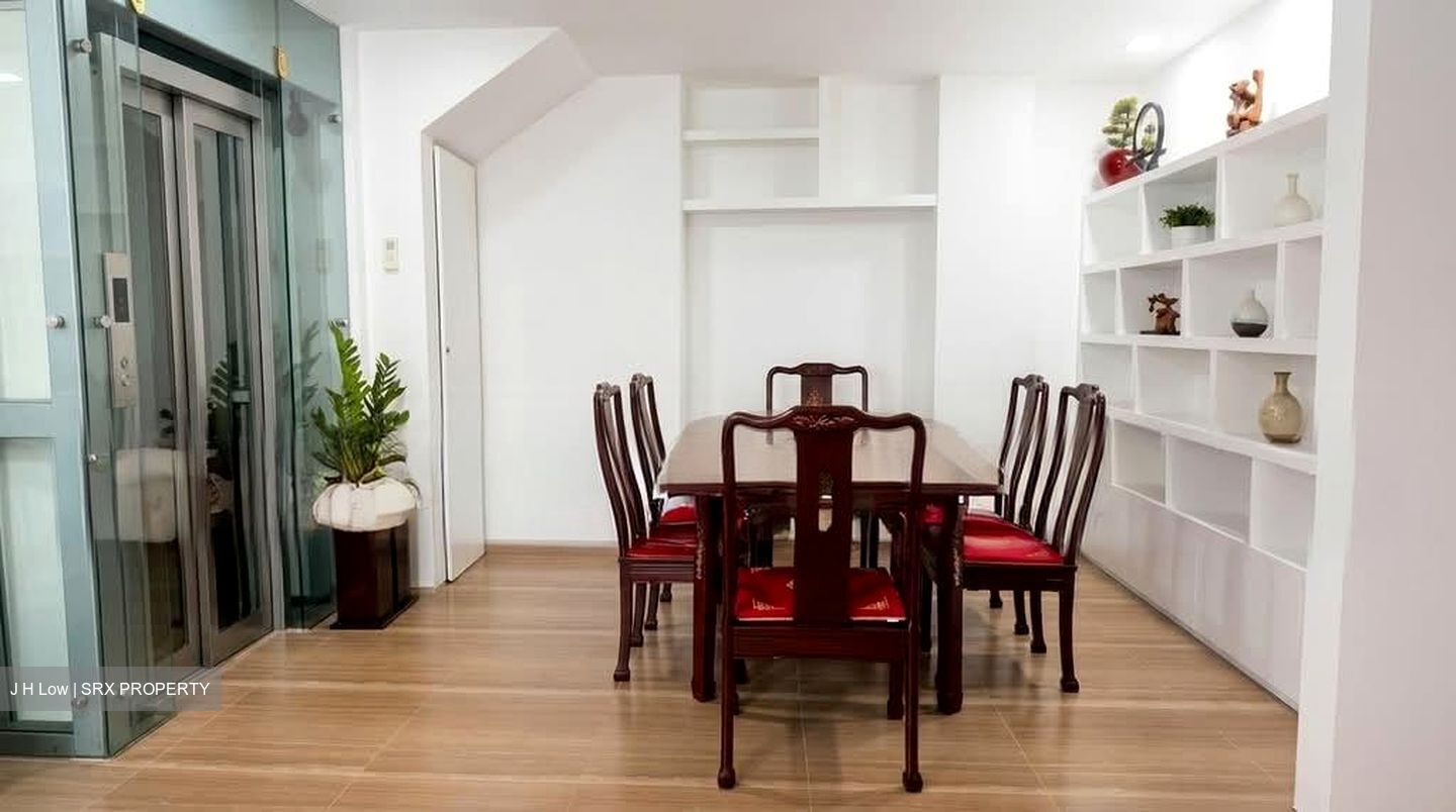 Jalan Anggerek (D13), Terrace #588802791